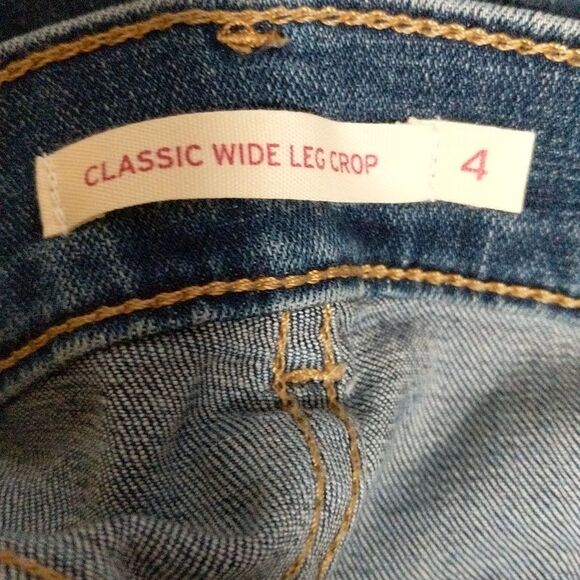 Levi's classic wide leg cropped zip fly jeans 4 - Picture 7 of 12